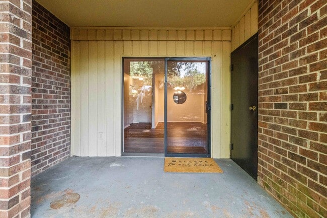 Photo - 1212 Schaub Dr