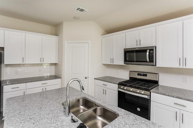 Photo - 525 Janette Ct