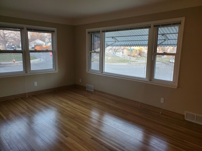 Photo - 1521-1525 Oxford St North Unidad 1525