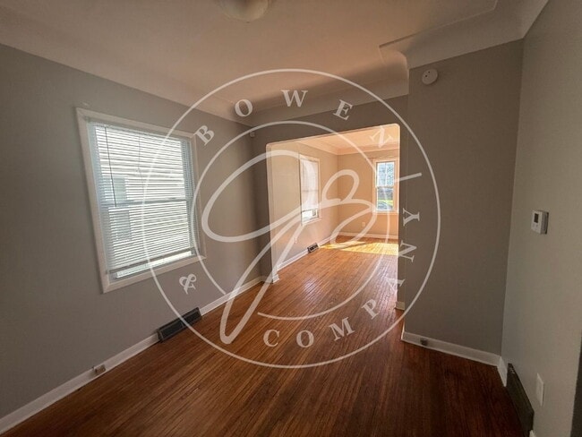 Photo - "Charming 3 bedroom home with hardwood floors close to University of Toledo.