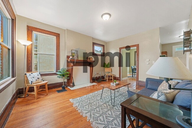 Photo - 265 E Northwood Ave