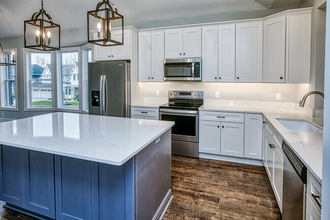 Photo - 5295 Upland Ln N