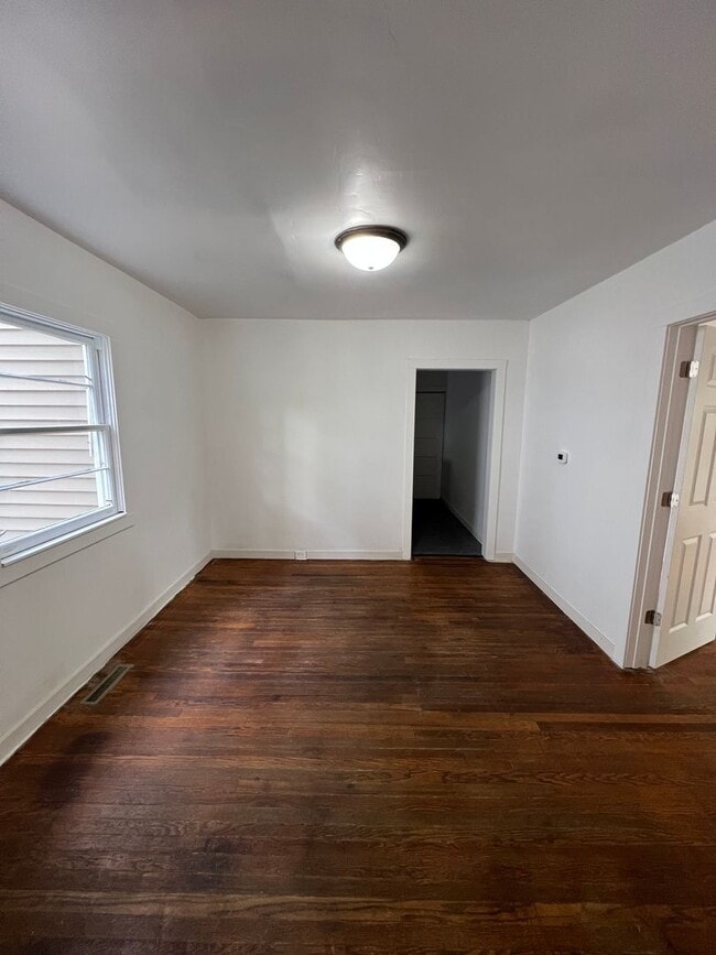 222 Smith Ave