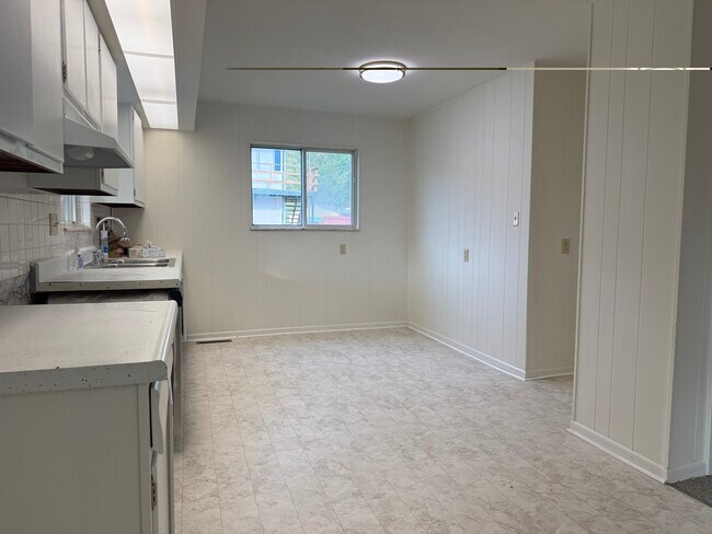 Kitchen - 1241 Main Ave Unit Home