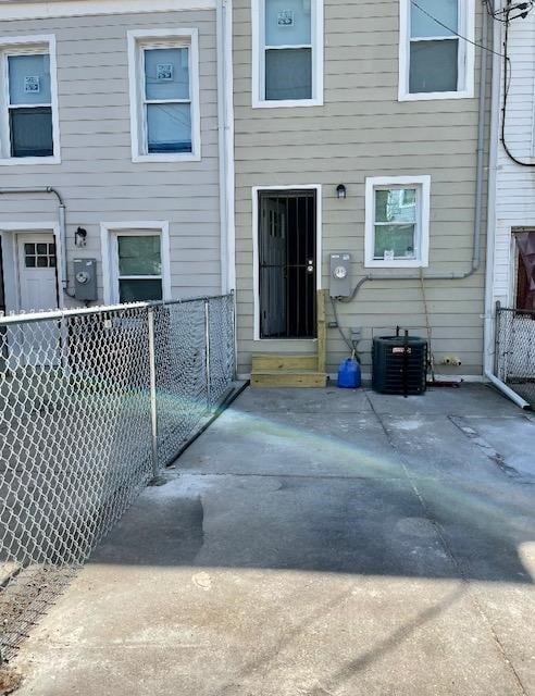 Photo - 230 N Rose St