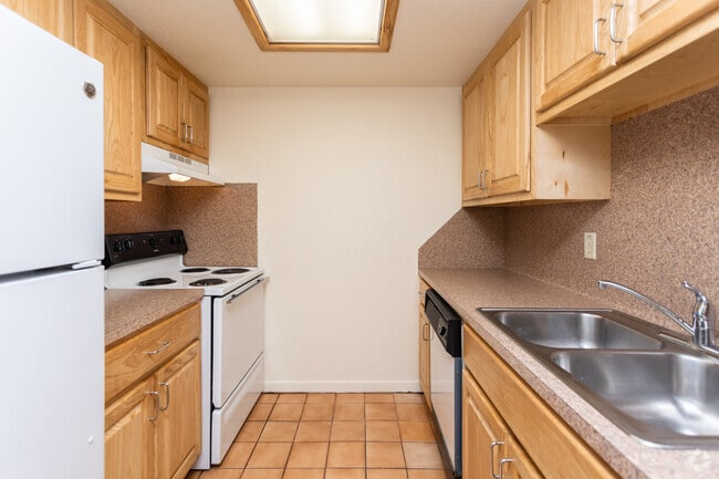 2BR, 1BA - 840SF Kitchen