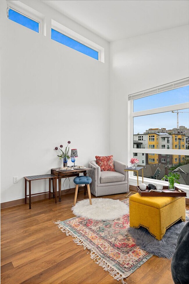 Photo - Portage Bay Flats - Affordable Studio Apar...