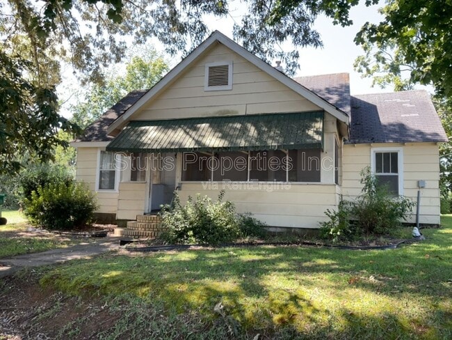 Building Photo - 1311 E 30th St Rental