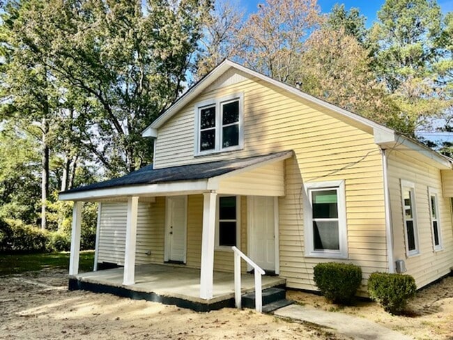 Building Photo - Tyler Street #102 Unit 102B Tyler Street