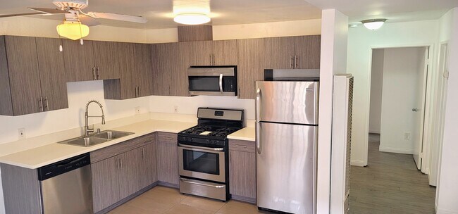 Photo - 4906 Rosewood Ave Unidad 103