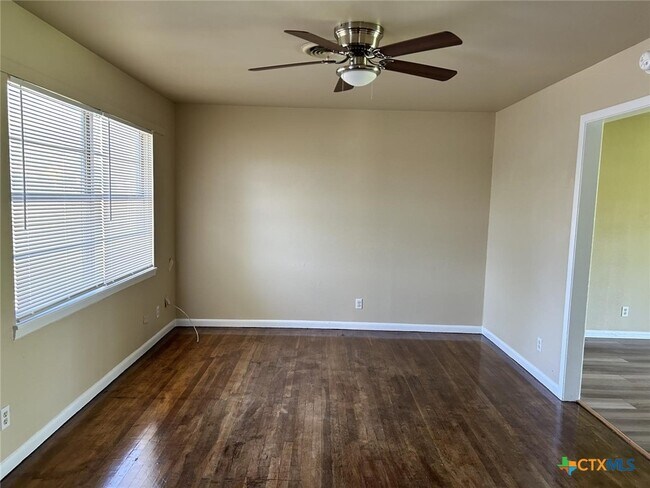 Photo - 1317 Zephyr Rd