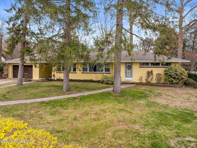 Building Photo - 14 Swan Ave