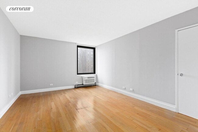 Photo - 1641 Third Avenue 15H