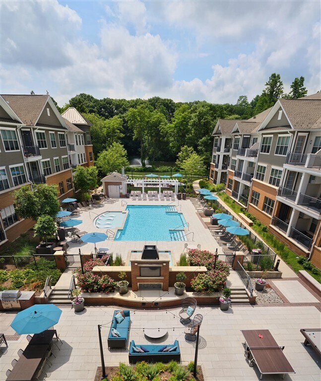 Photo - Signature Place