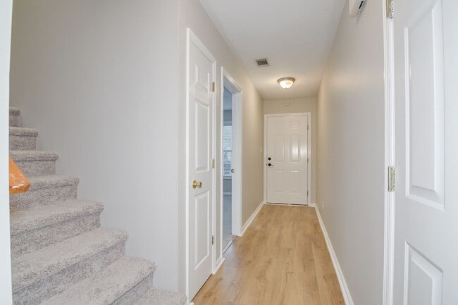 Photo - 3 Bedroom 2 Bath Townhouse With Garage