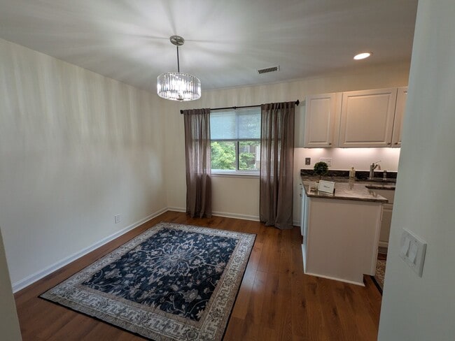 Photo - 2494 Glengyle Dr Unit 195
