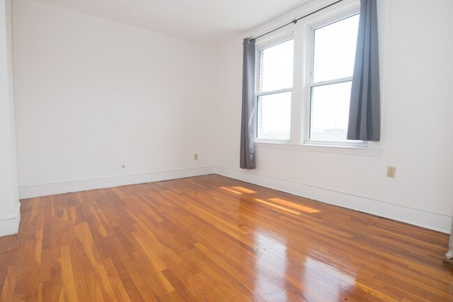 Awesome Budget 1 bed near T! Heat and Ho... - Awesome Budget 1 bed near T!   Heat and Ho... Condo