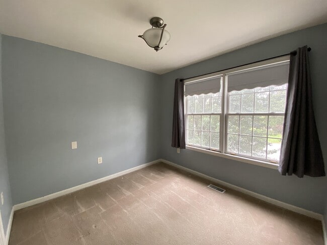 Photo - 211 Morningside Dr