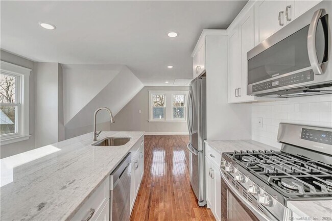 Photo - 22 Hubinger St Unit 3