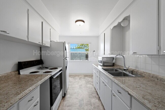 Photo - 5628 N Assembly St