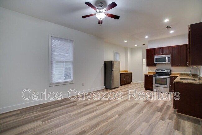 Photo - 5513 Victor St