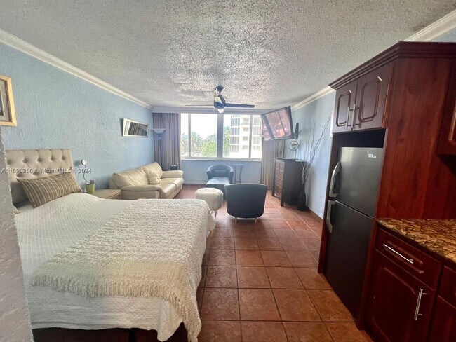 Photo - 19201 Collins Ave Condominio Unidad 129