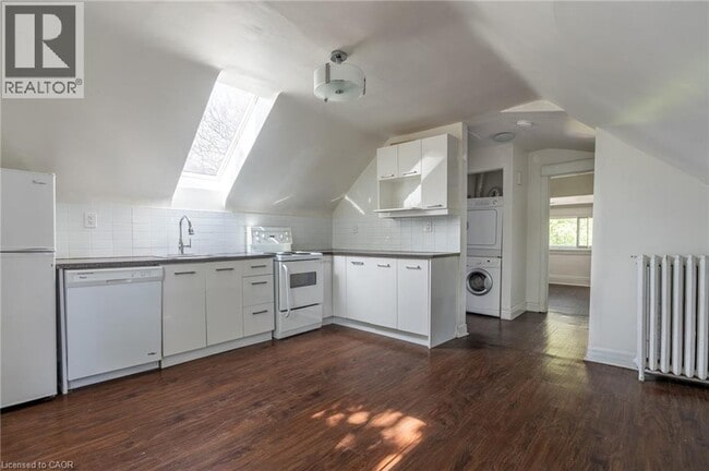 Photo - 11 Proctor Blvd