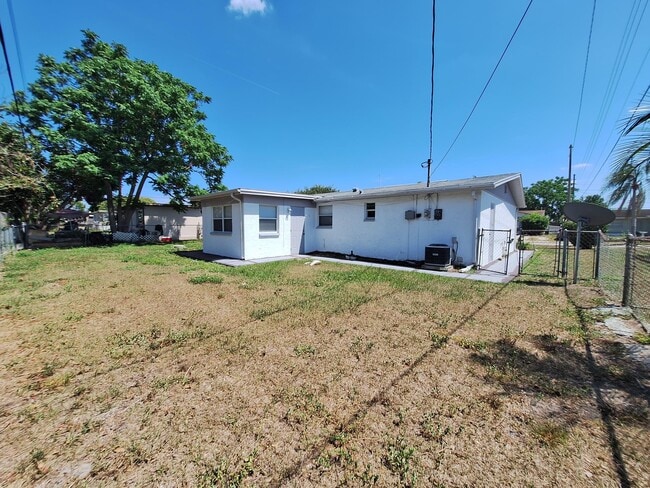 Photo - 5117 Beacon Hill Dr