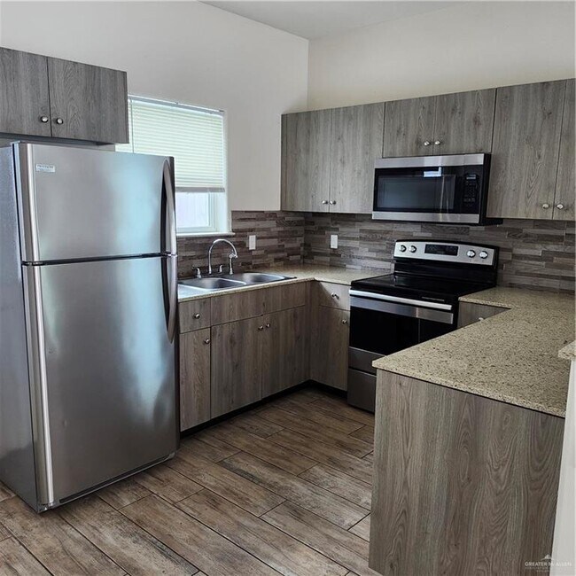 Photo - 11 Hawthorne Ave Unidad 4