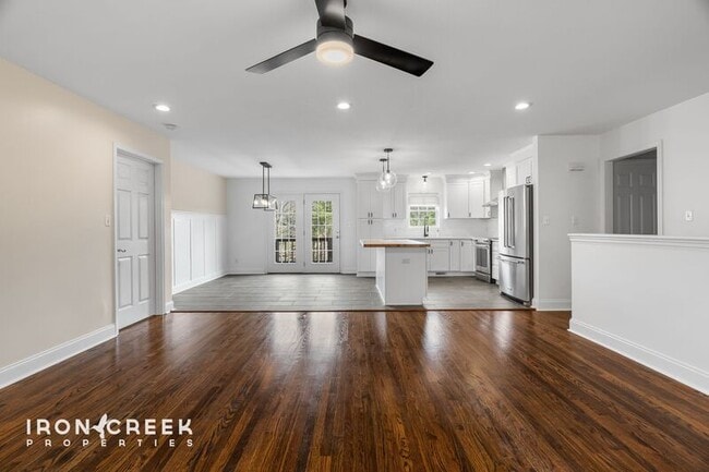 Photo - 8 Rose Briar Cir