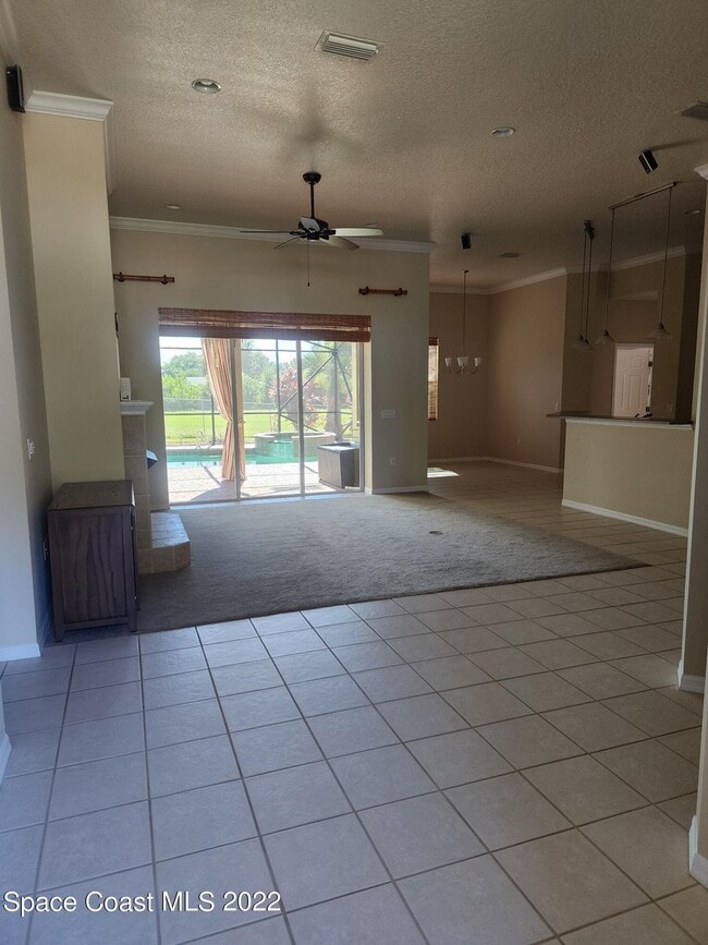 Photo - 220 Northgrove Dr