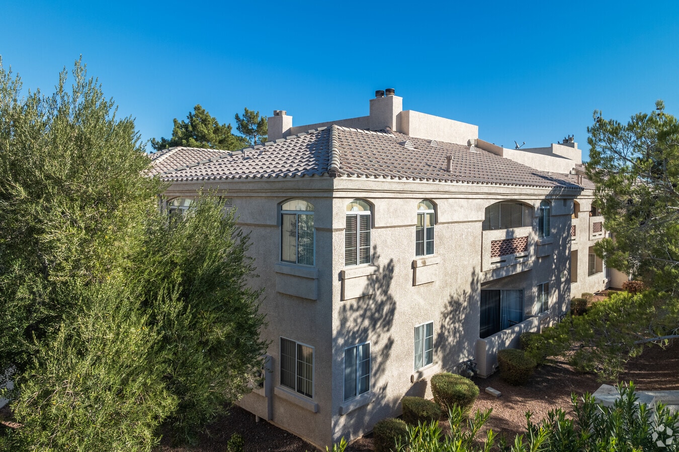 Alternate image - Altair