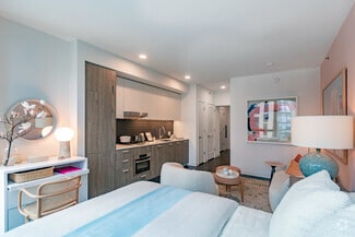 Photo - 441 E Waterside Dr