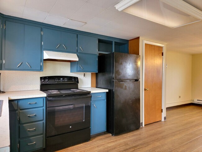 Photo - 984 W Main St Unit Apt 4