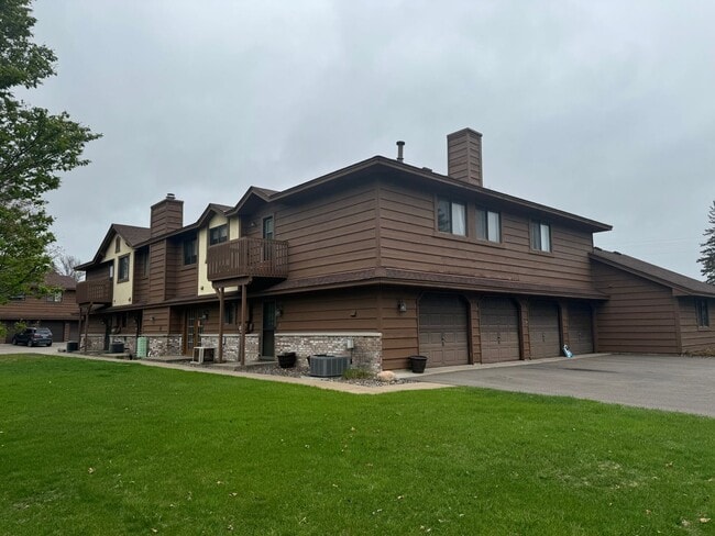 Fantastic Coon Rapids Townhouse! - Fantastic Coon Rapids Townhouse!