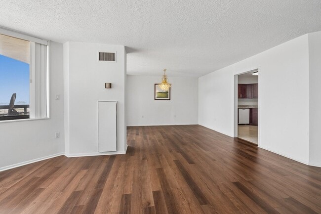 Photo - 226 Harmon Cove Tower Unit 226