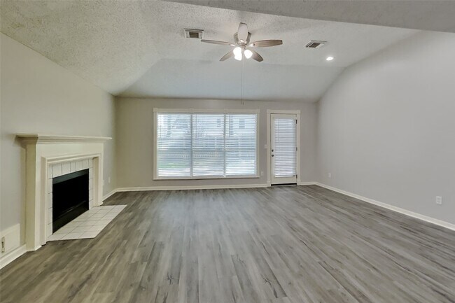 Photo - 8823 Stoney Bend Dr