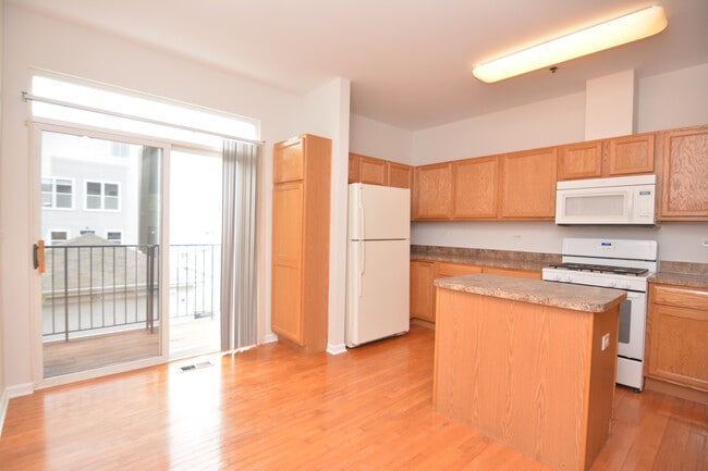 Photo - 4756 N Lamon Ave