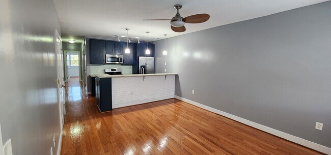 Photo - 1353 Adams St NE Unit 4
