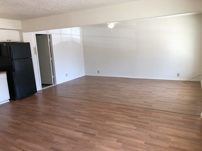 Photo - Spacious Home, Pets welcome