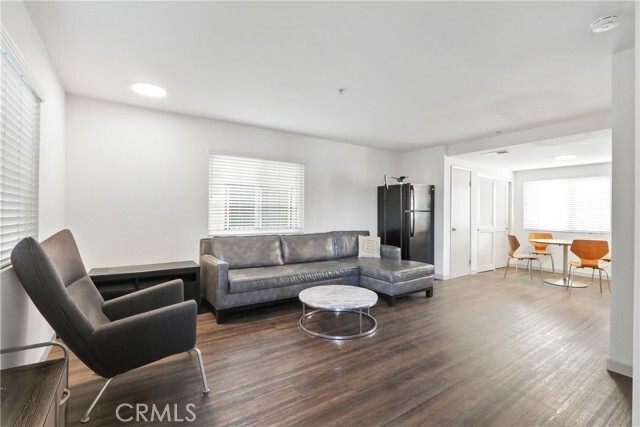 Photo - 112 N Primrose Ave Unidad D