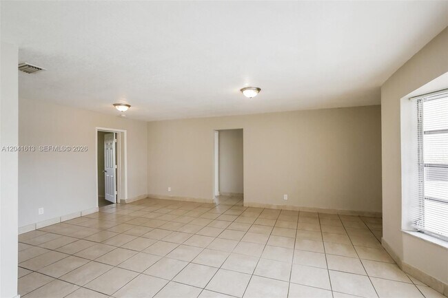 Photo - 3333 NW 32nd Ct