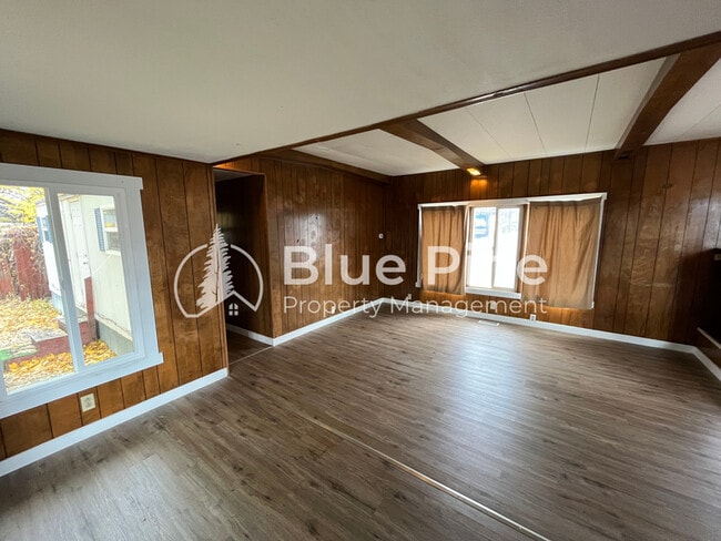 Photo - 925 Wilson Ave Casa