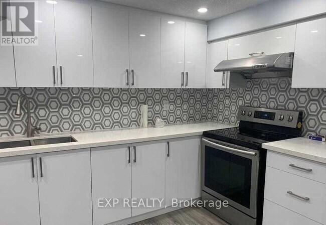 Photo - 2054 Kingsridge Dr