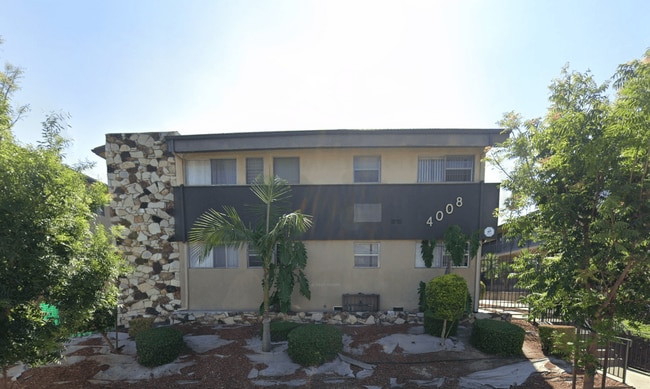 Building Photo - 4008 Stevely Ave.