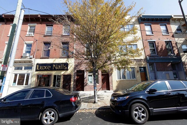 Photo - 335 W Girard Ave Unit 1ST FLOOR