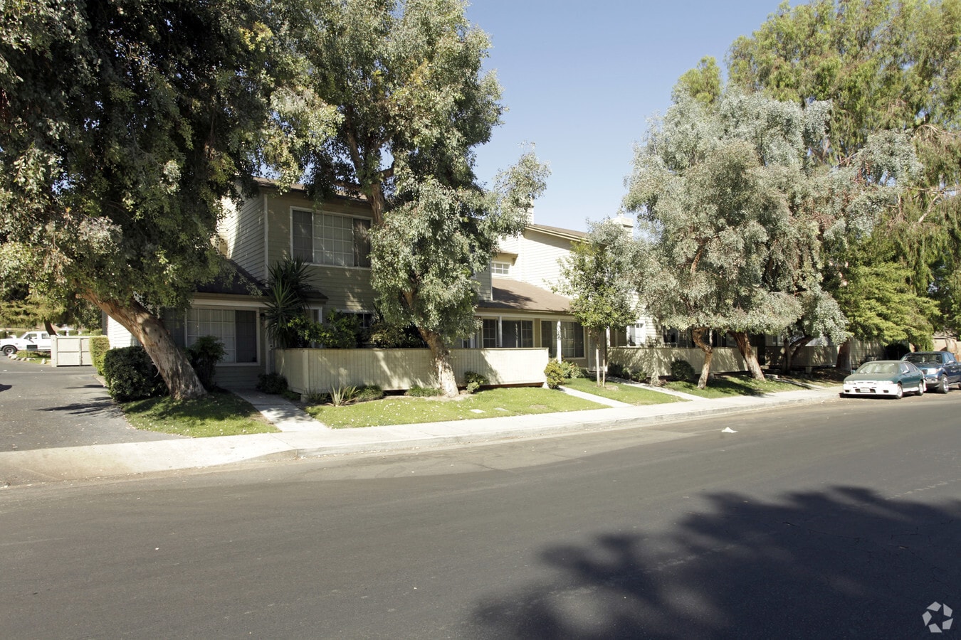Heathergreen Townhomes - Heathergreen Townhomes