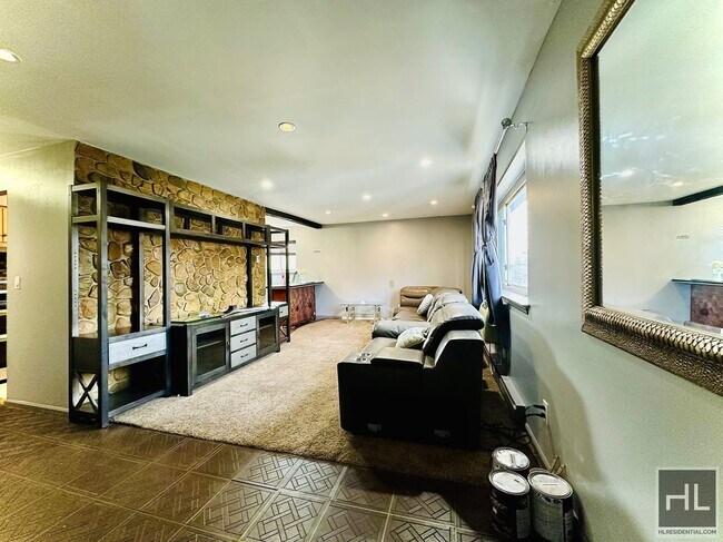 Photo - Tuckahoe Rd Unit 3F