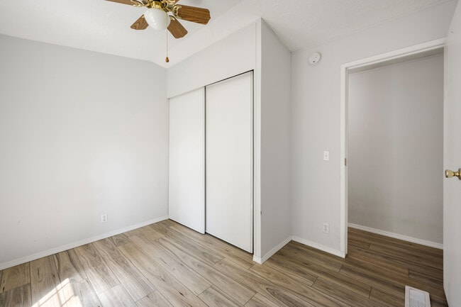 Photo - 53955 1st St