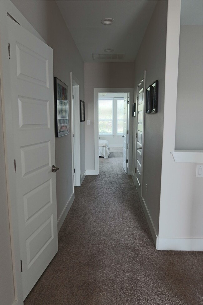 Photo - 1511 E Sandalwood Ln